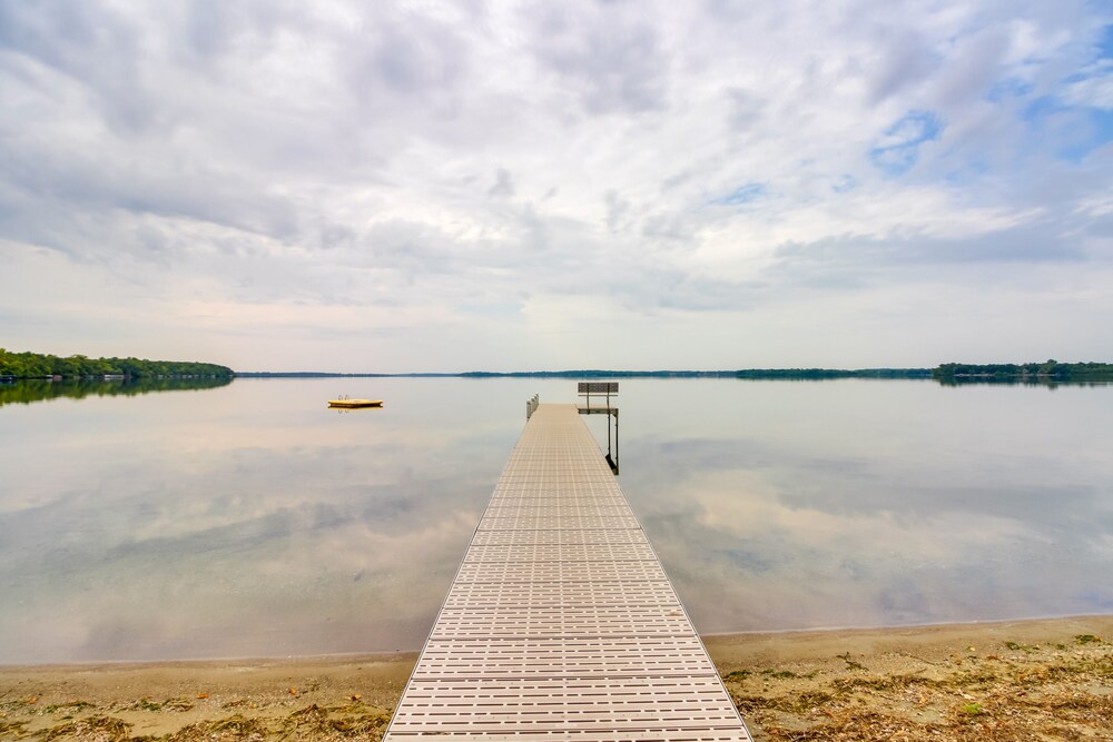 Sandy Beach Family Getaway w/ Fire Pit  Deck! - Property Image 5