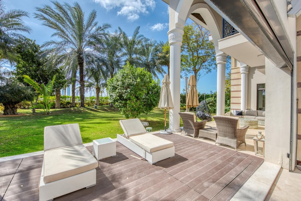 Majestic Resort Villa w Private Pool on The Palm