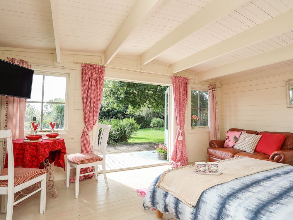 Songbird Hideaway view 5