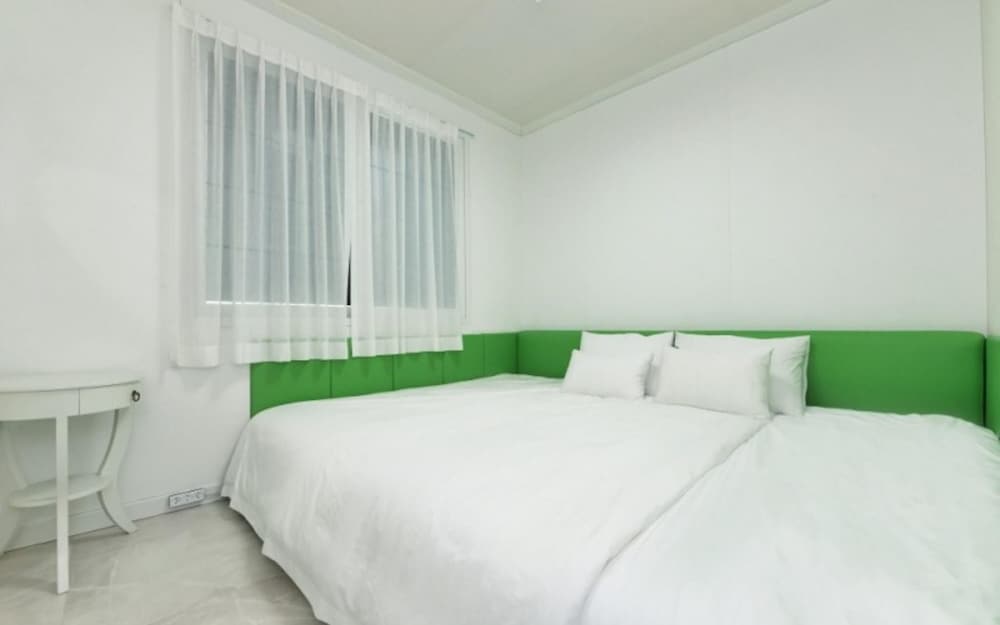 Gapyeong Shinbi Kids Pool Villa