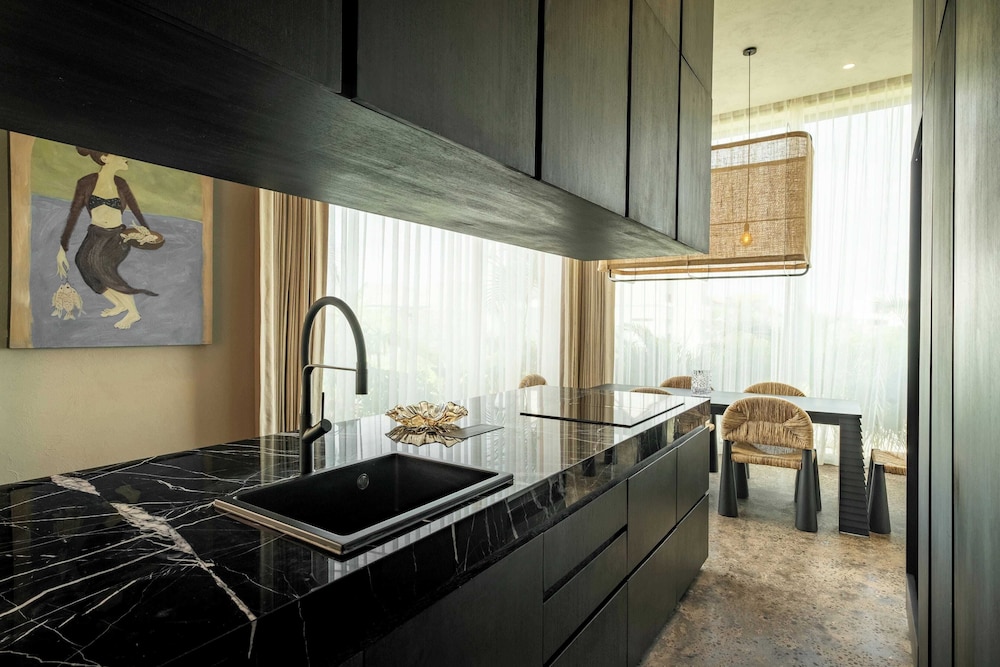 Five Stories - Luxury Villa Retreat