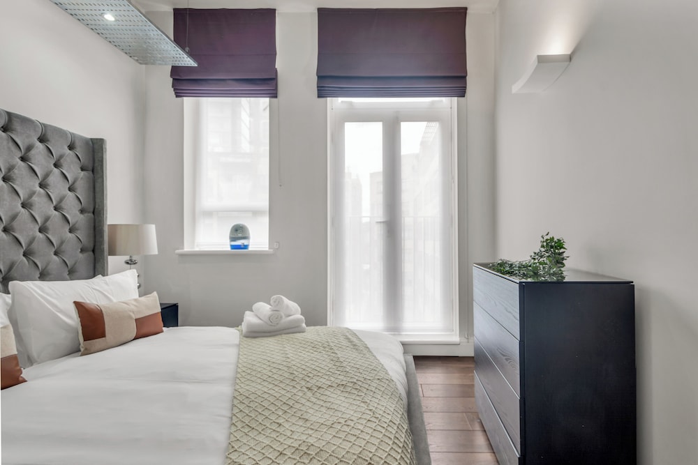 Three Bedroom Apartment in City Reach