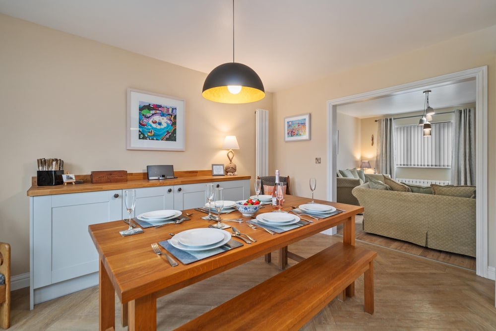 Y Deri - Close to Village and Beach