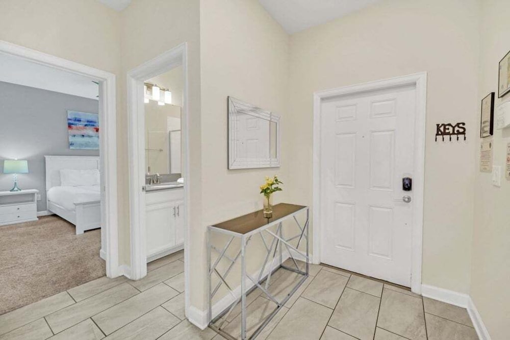 Beautiful Paradise Palms Retreat 4 Bedroom Townhouse