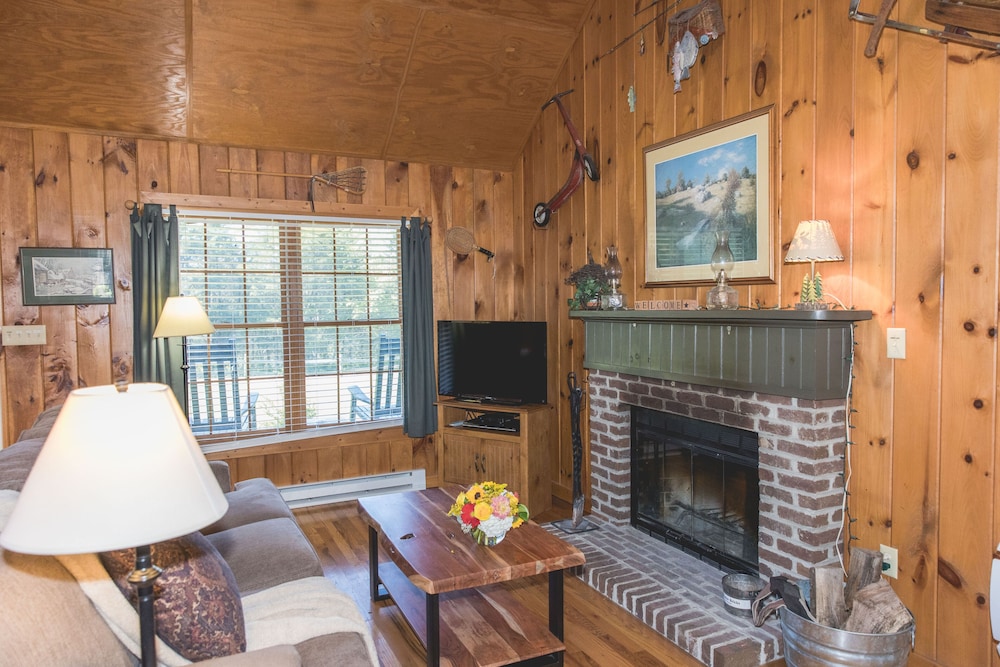 Autumn Ridge Cottages
