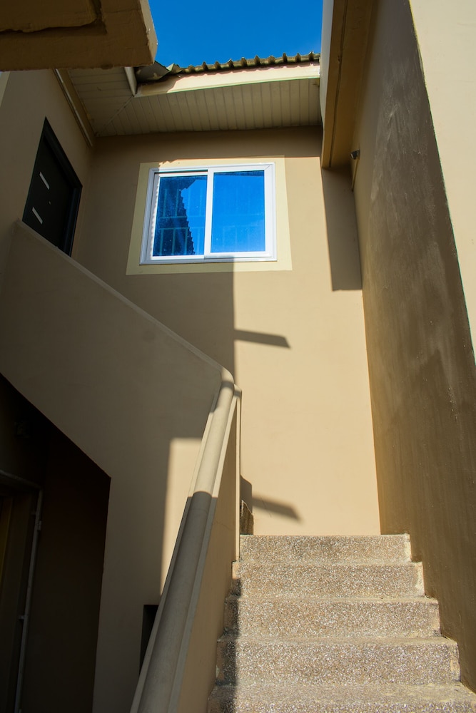 Photo 32