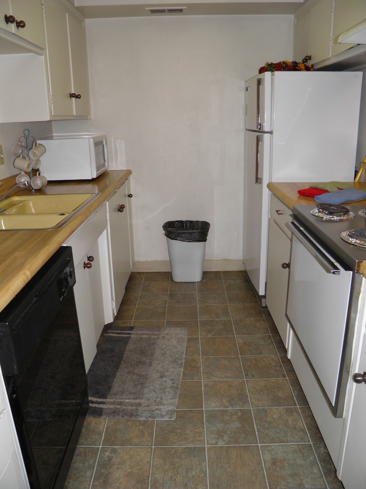 1149 Herbert Unit B