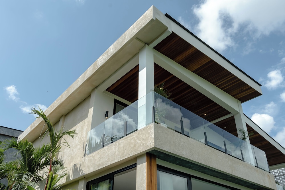 AMO Residences