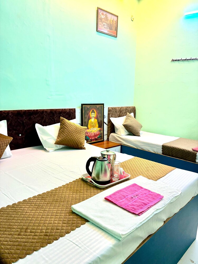Atharv hotel