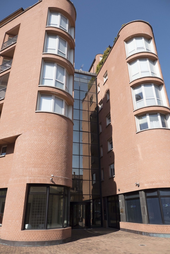 New, Spacious, Bright, Elegant Loft Apartment With Balcony. Opposite the Hospital S. Orsola