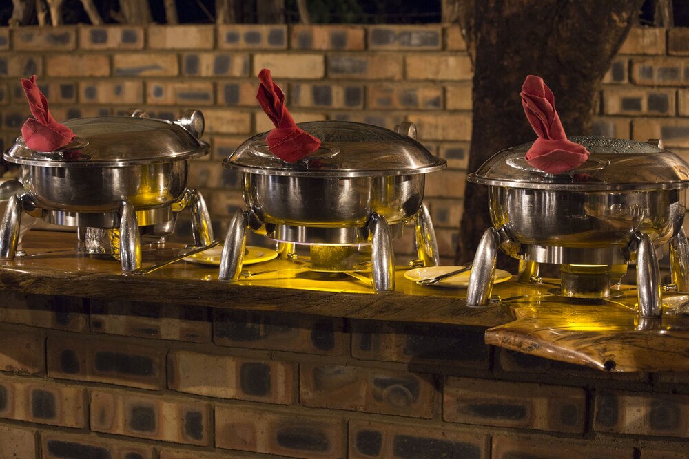 Honeyguide Ranger Camp