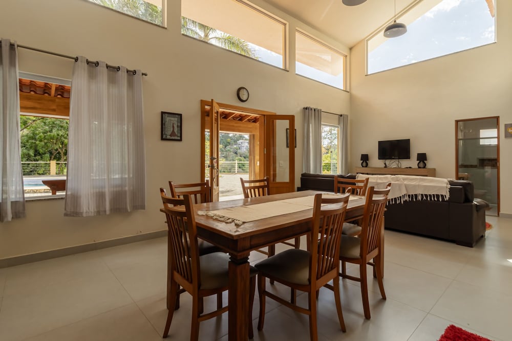 Casa de Campo com Vista Piscina e rea Gourmet