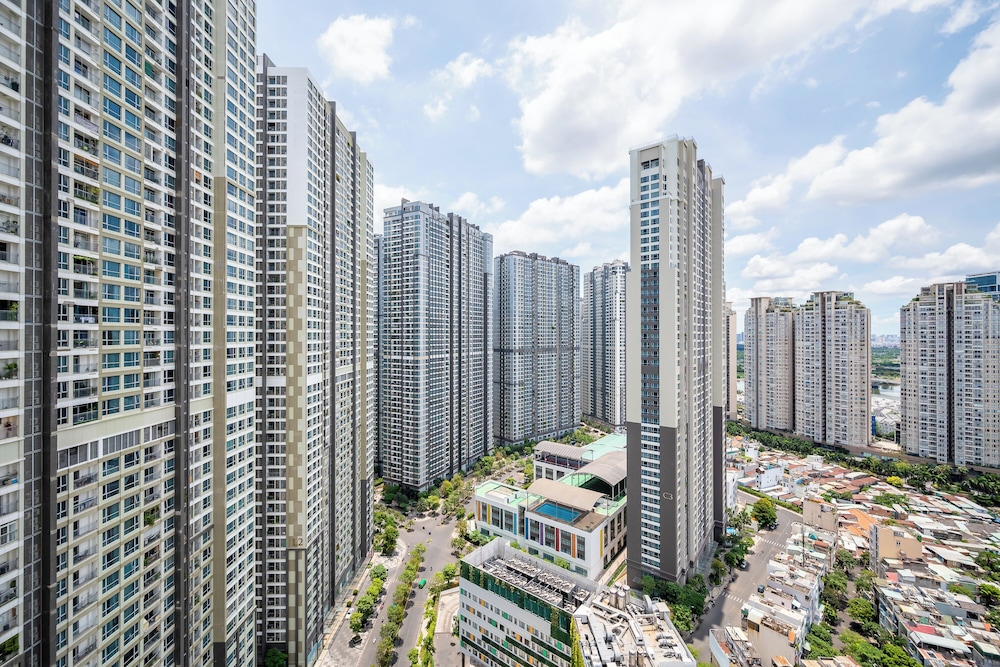 PD Pristine Apartment Landmark Plus