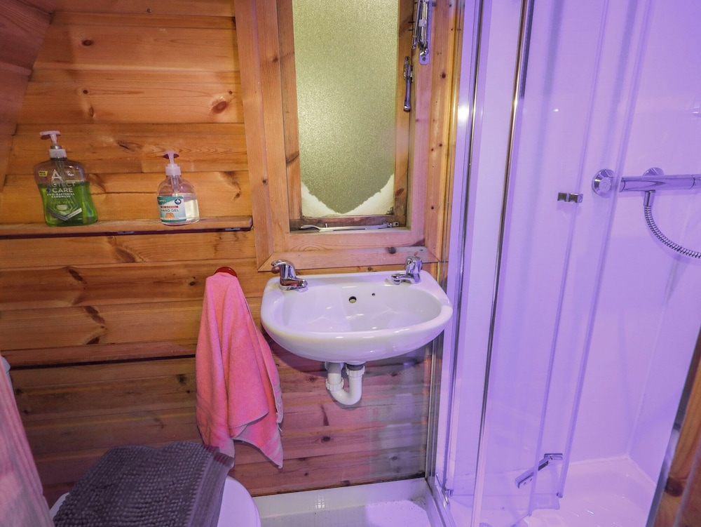 River View Pod