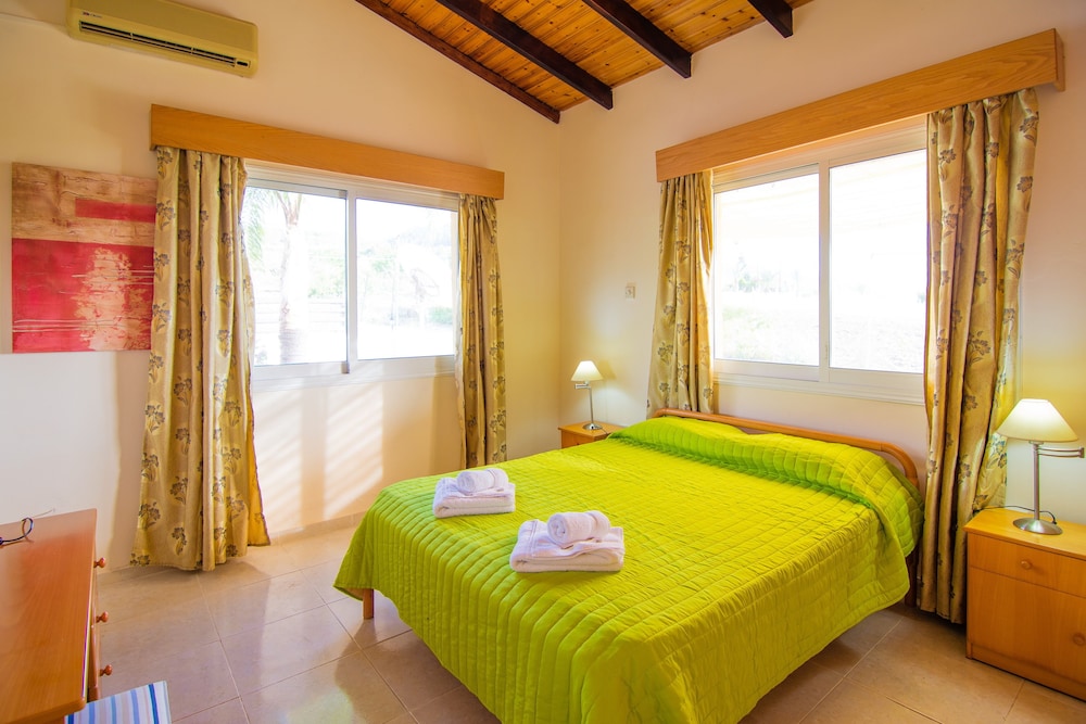 Corallia Villa ,3 Bedrooms see and Forest View view 4