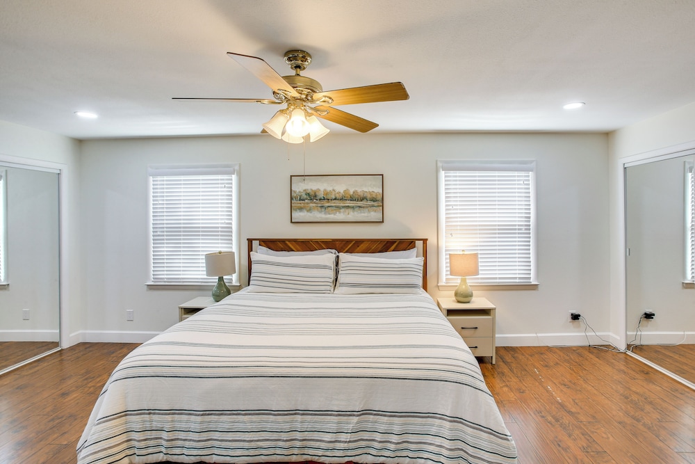 3,000-sq-ft Home < 7 Mi to Barren River Lake
