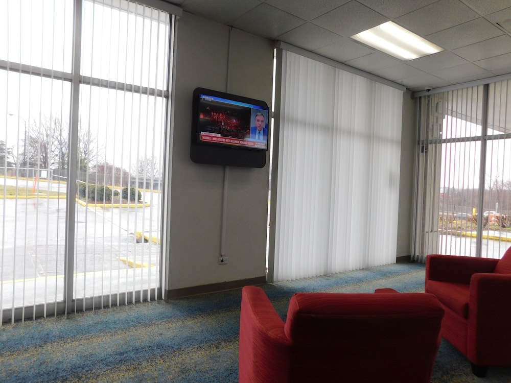 Greensboro Vacations - Park View Inn - Property Image 18