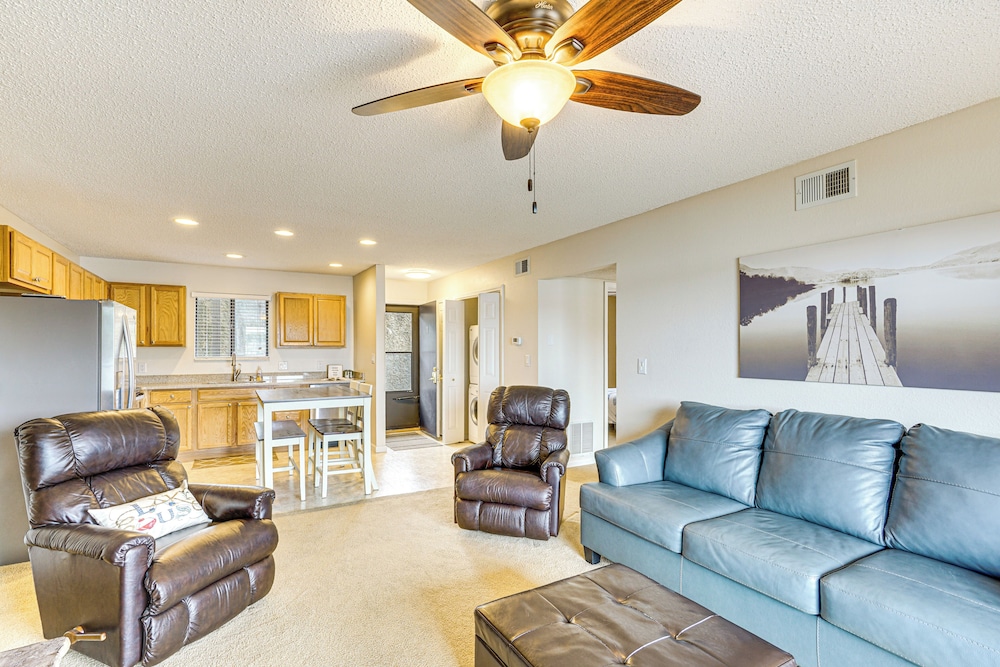 Lakefront Osage Beach Condo: Main Channel View!