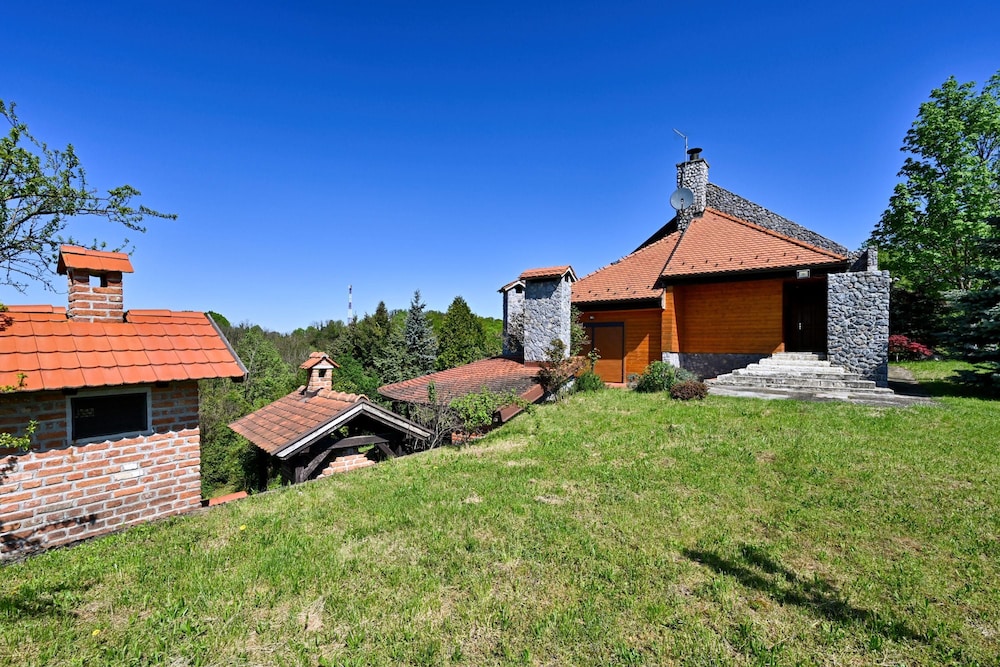 Hunting Lodge in Ribnja ka