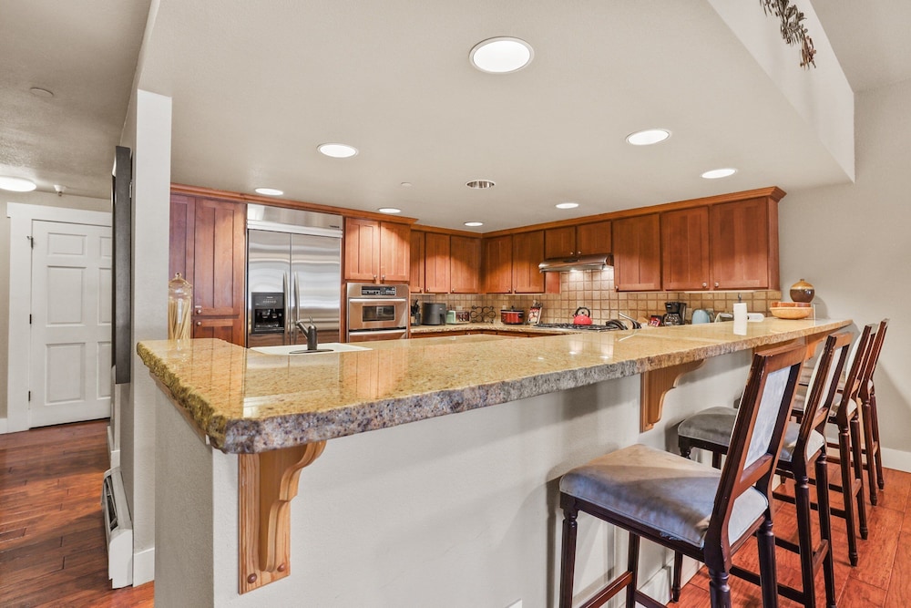Spacious Elegance-Kirkwood-Timber Ridge 3 Bedroom 3 Residence