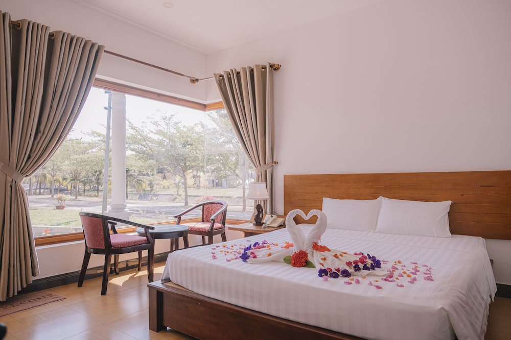 Dat Lanh Resort