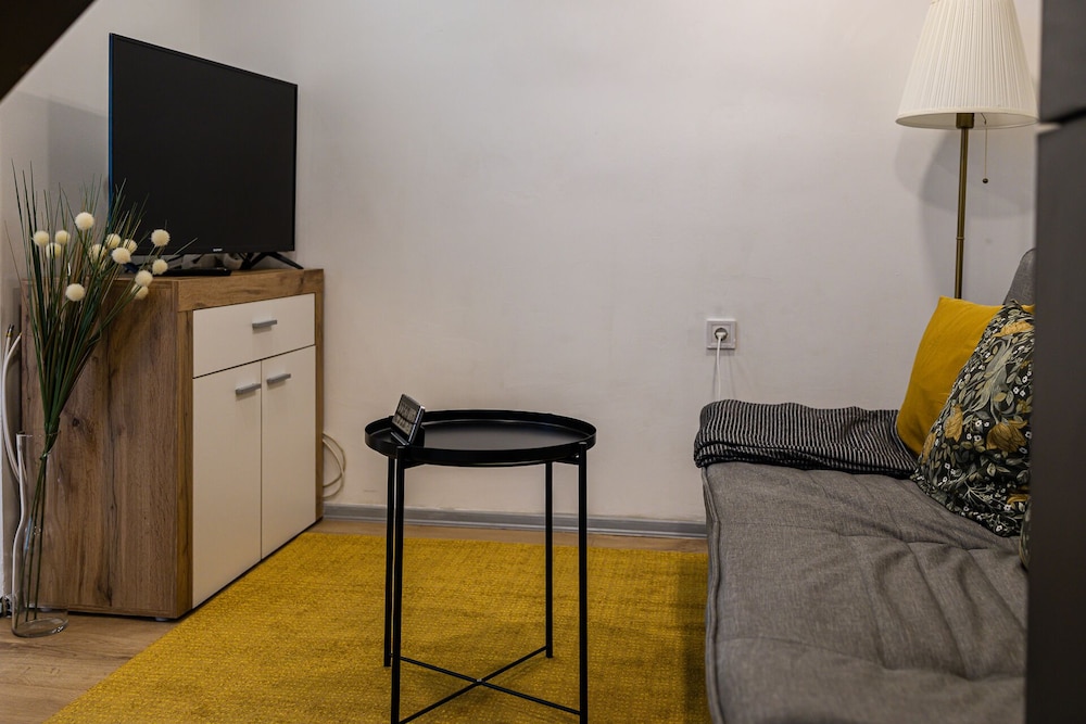 Venus Apartments - Almassy ter II view 3