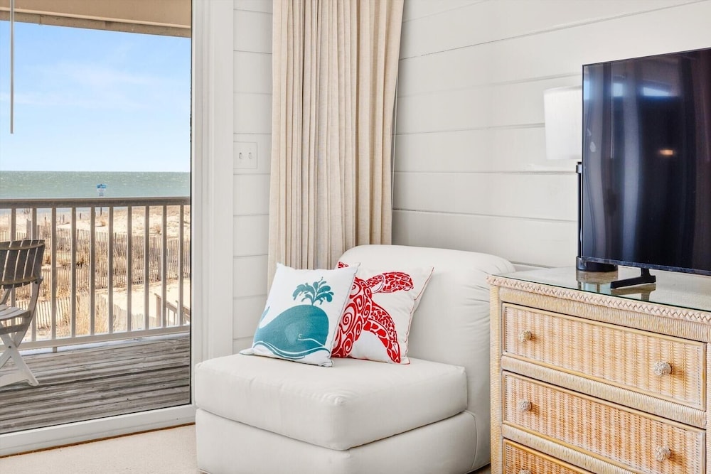 Beach Place 14 2 Bedroom Townhouse