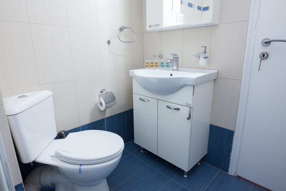 Beautiful 2 bedrooms apt at Filothei