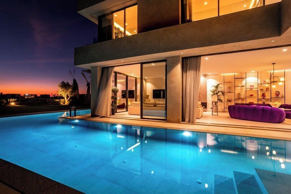 Villa Blanchette Marrakech – Villa Élégante avec Piscine Chauffée et Spa Privatif