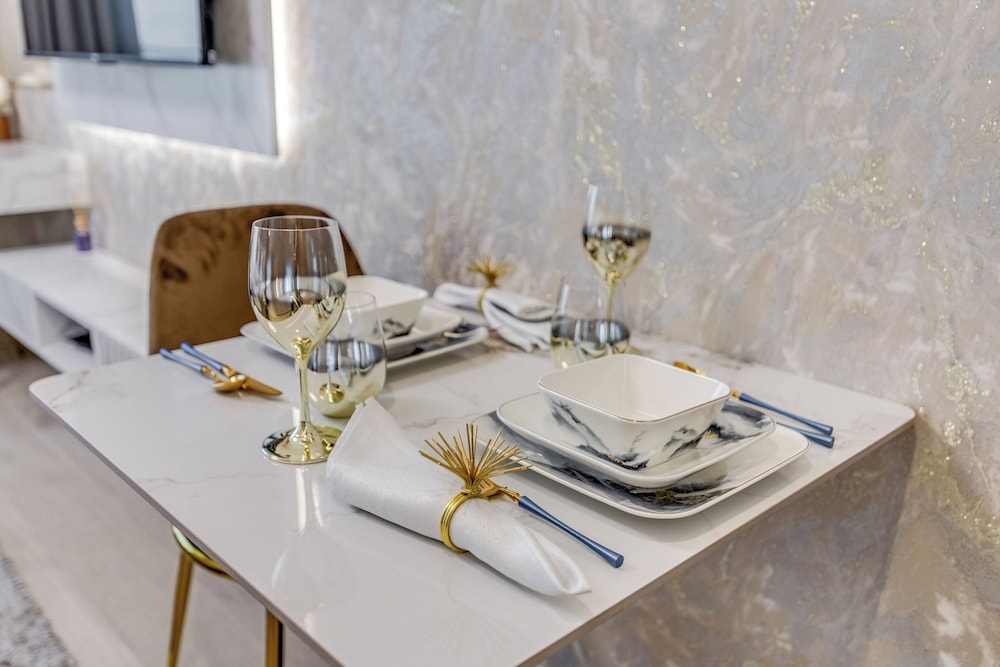 GLOBALSTAY. Azizi Riviera 48