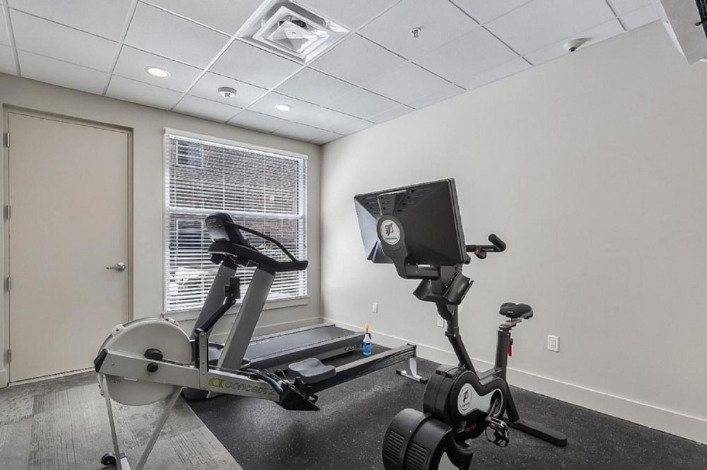 New Orleans Vacations - Modern 4BR Condo in the Heart of NOLA - Property Image 13