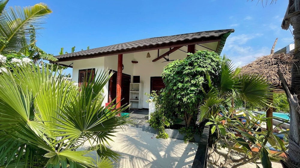Baobab Bungalows