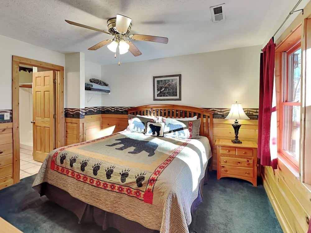 Cub's Crossing by Jackson Mountain Rentals