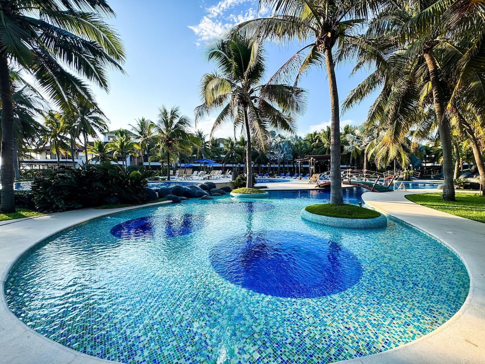 Villas Le Suisse Monterrico
