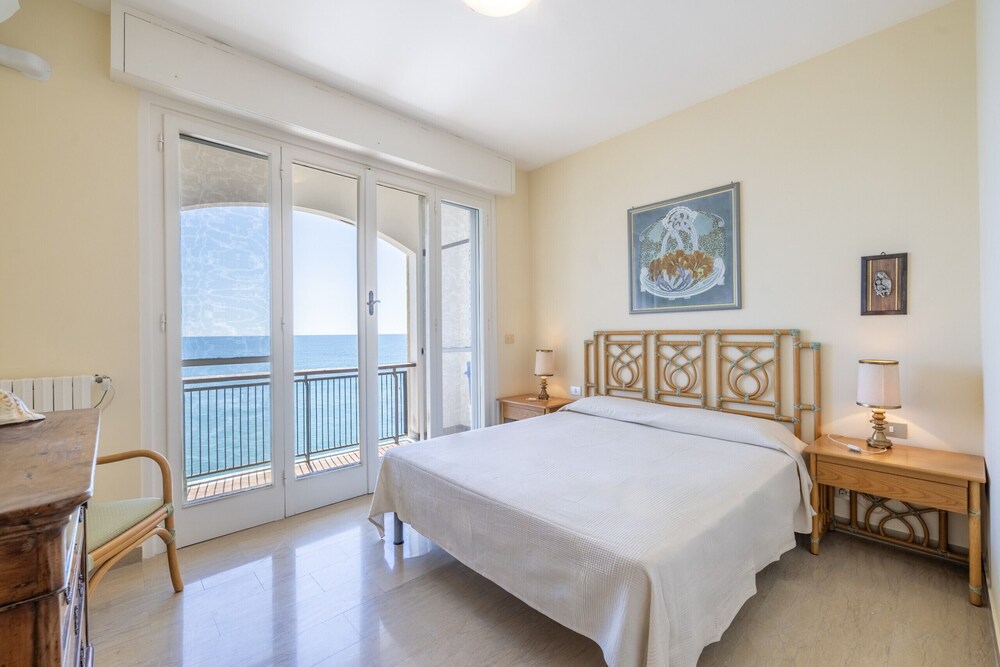 The Sound of the Sea by Wonderful Italy