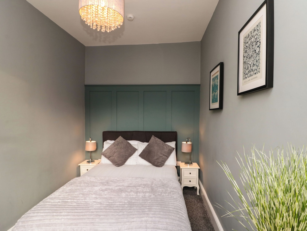 27 Westbourne Grove