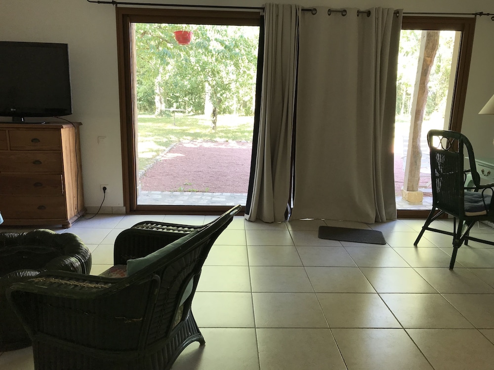 La Ferme aux Biches