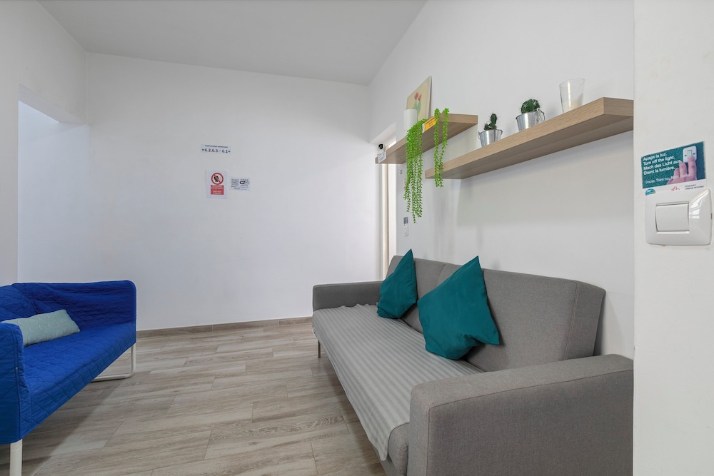 TENERIFE URBAN ROOMS