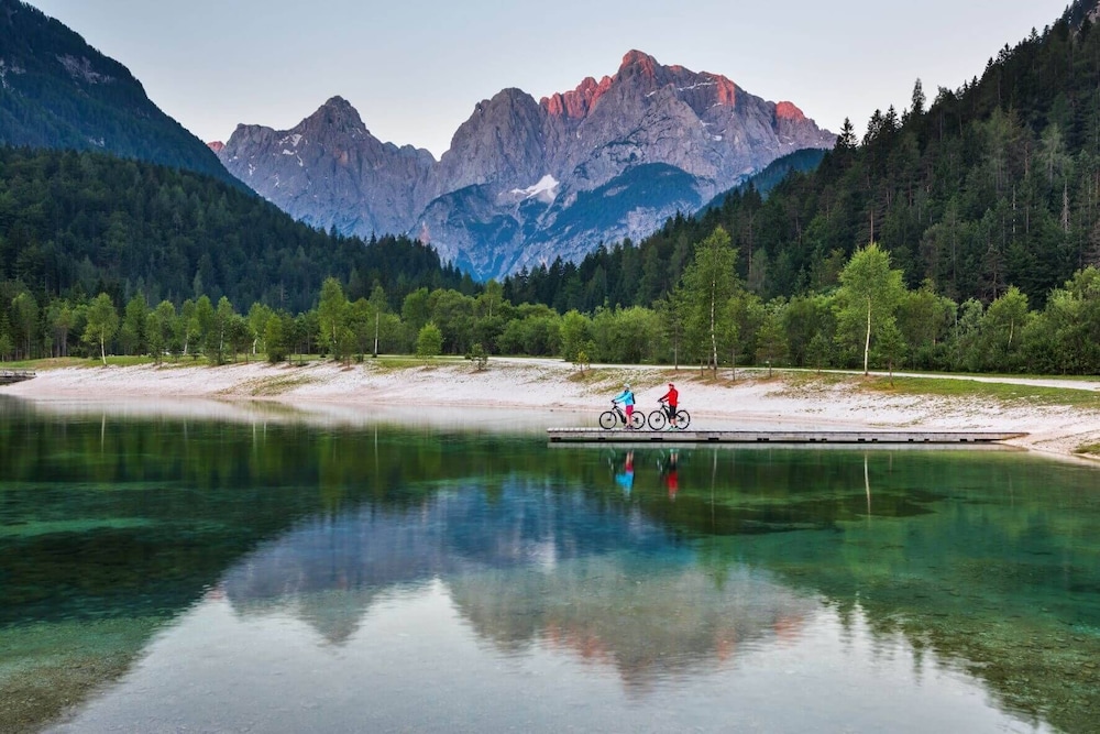 Goldhorn Chalet