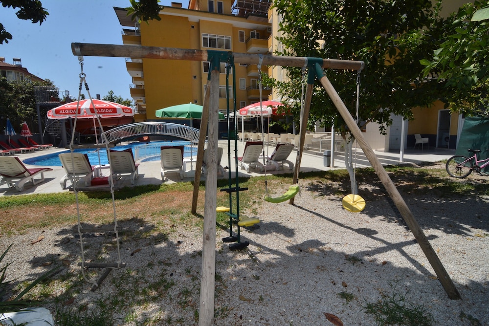 Rose Garden Apart Hotel - Image 49