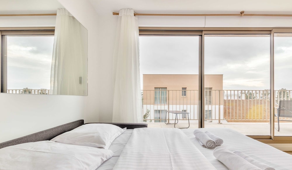 Pleasant Apt With Balcony-6p-close to Disney/paris