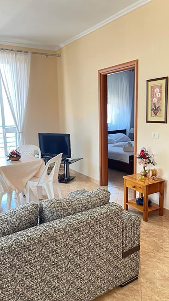ERAL Apart-Hotel