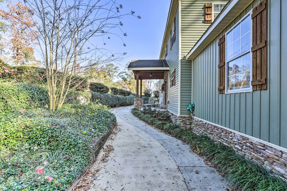 Pet-friendly 'lakeside Retreat' w/ Dock! - Property Image 1