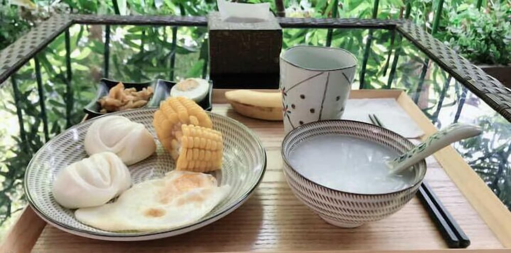 Westlake Longshang Boutique Hotel