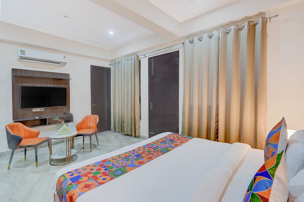 Fabhotel Rush Residency