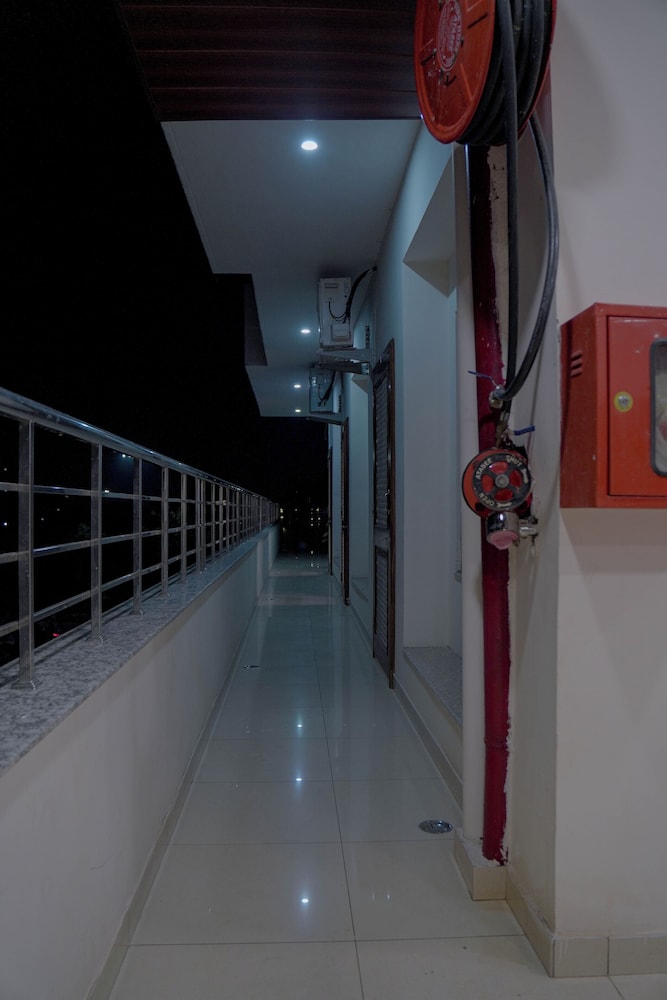 Dev Sneh Residency