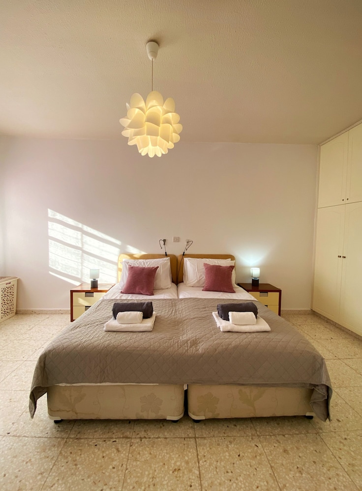 67 KPF - Stay King s Palace