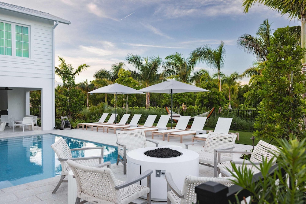 The Joyrise House at Solaire Lunara Bay