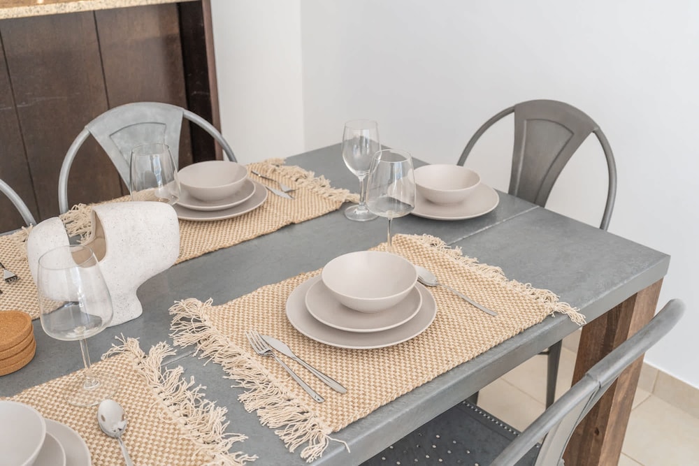 Elegant 1-bedroom Apartment for 4 in Dubai Marina