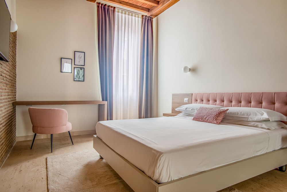 Grand Master Suites
